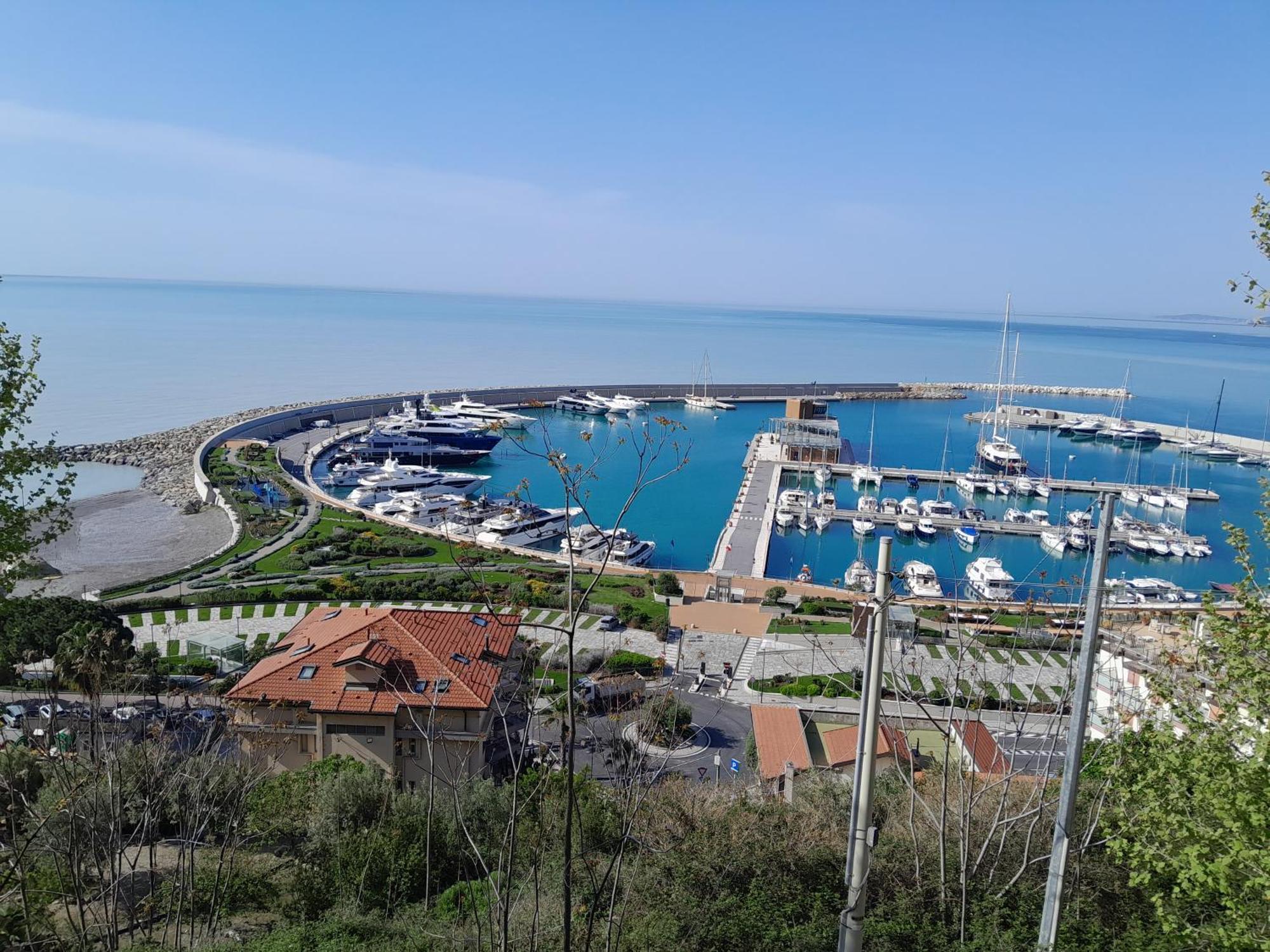 Appartamento Carrerapiana Pigna Exterior photo